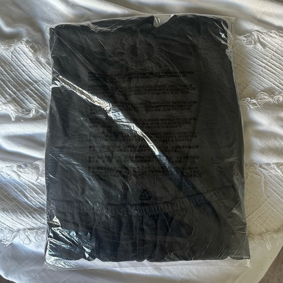 Black romper - Picture 2 of 2